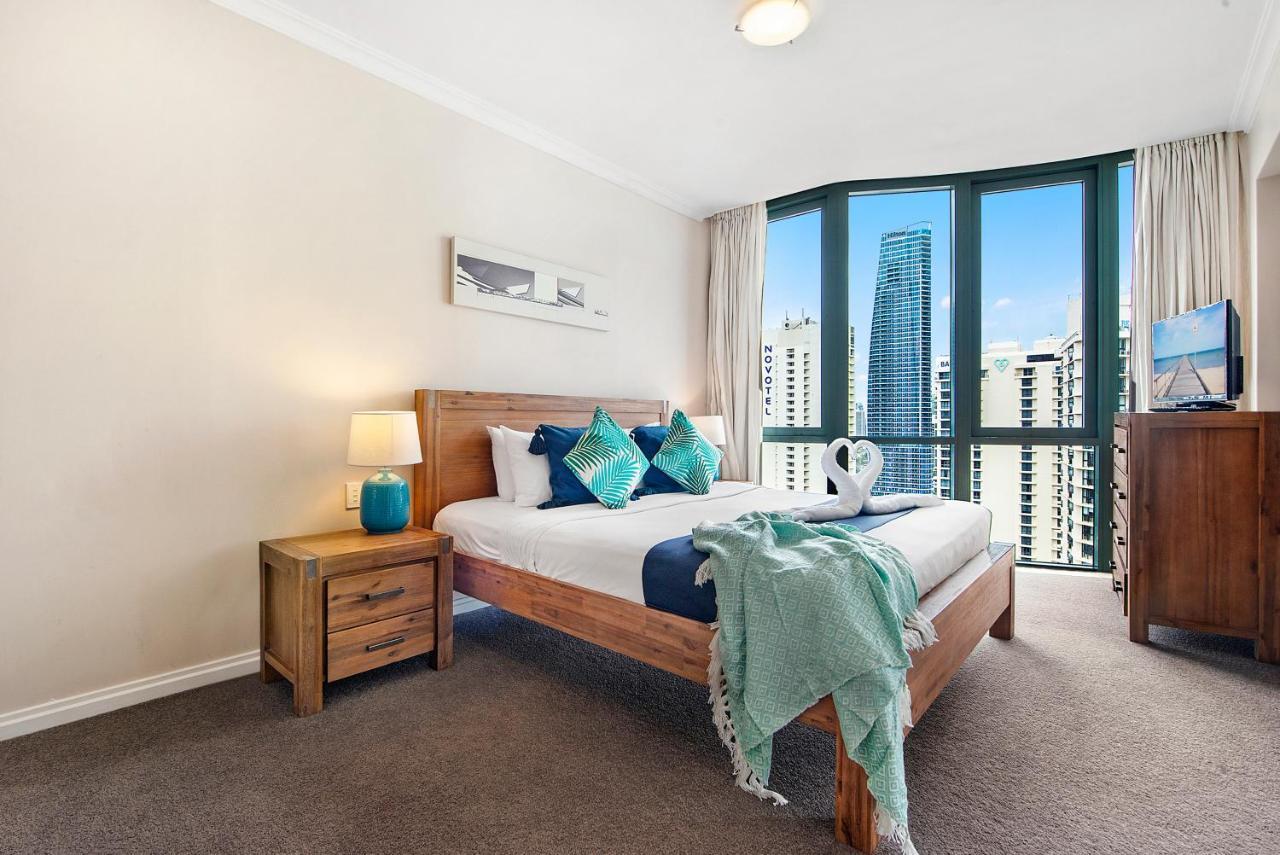 Legends 1 Bedroom Spa Suite - We Accommodate Gold Coast Esterno foto